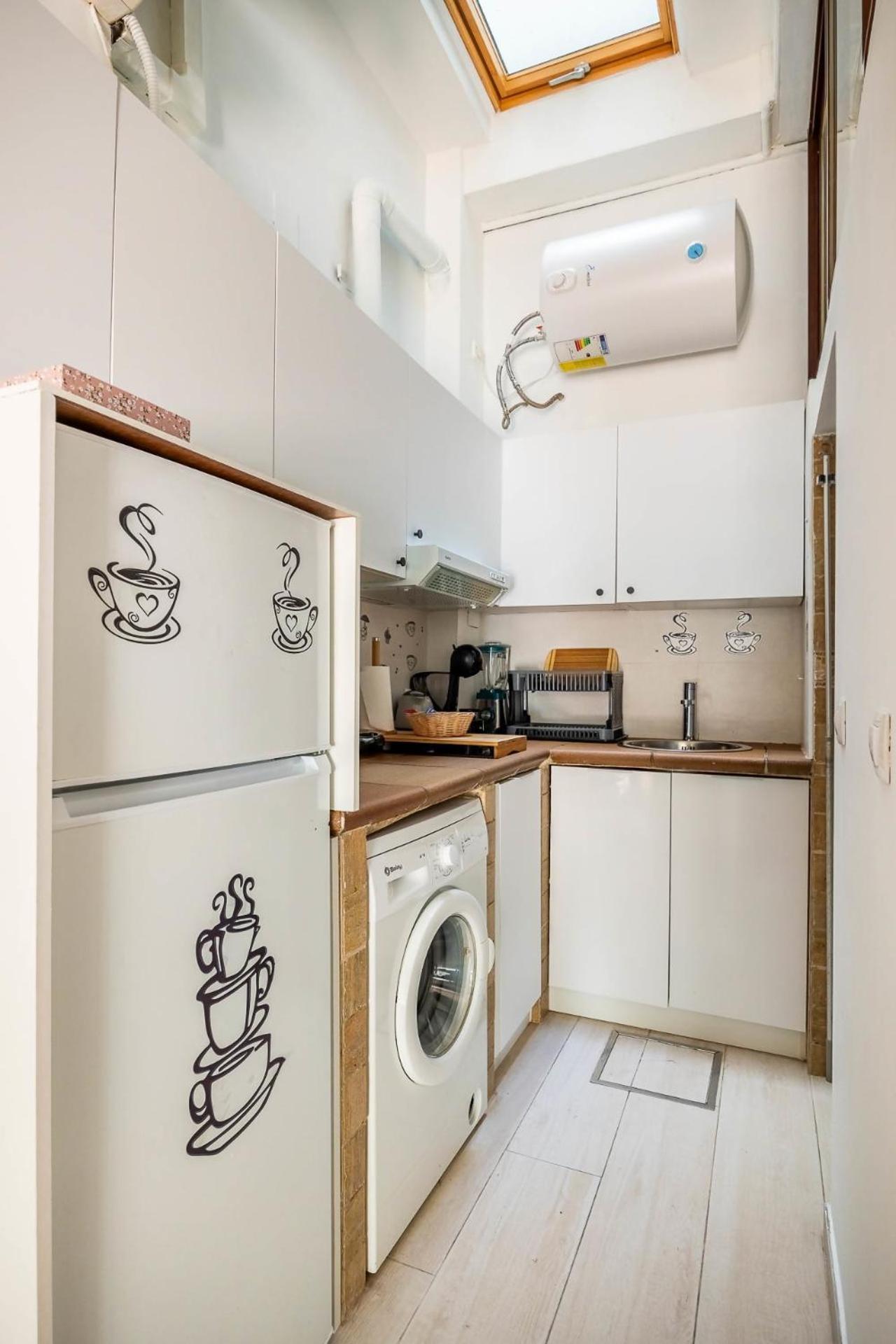 Comfy Away - Estudio En Patio De Vecinos En Las Setas เซบีญา ภายนอก รูปภาพ
