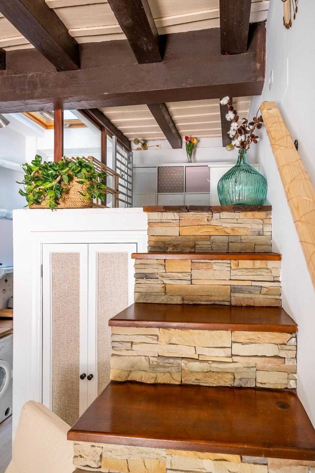 Comfy Away - Estudio En Patio De Vecinos En Las Setas เซบีญา ภายนอก รูปภาพ