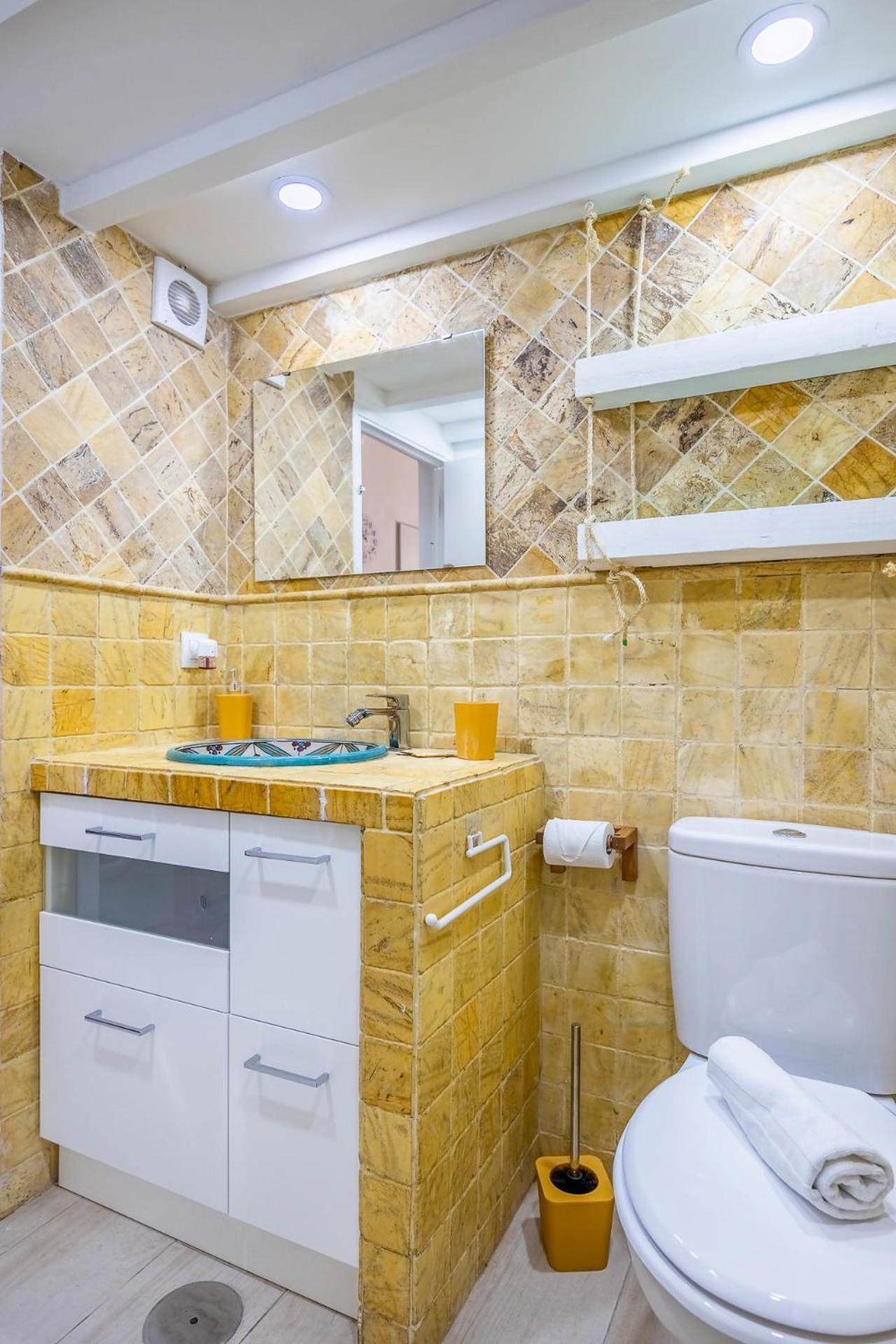 Comfy Away - Estudio En Patio De Vecinos En Las Setas เซบีญา ภายนอก รูปภาพ