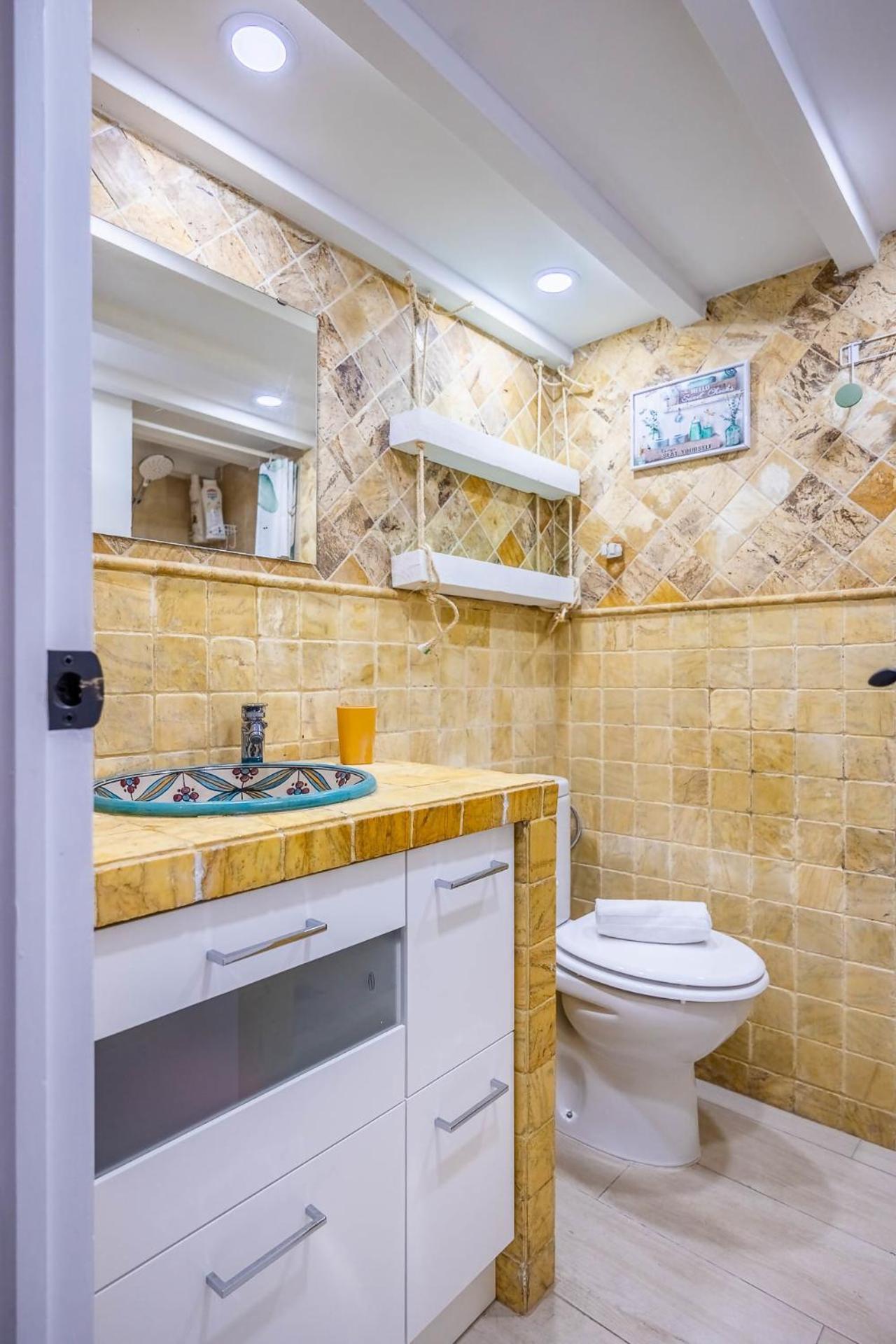 Comfy Away - Estudio En Patio De Vecinos En Las Setas เซบีญา ภายนอก รูปภาพ